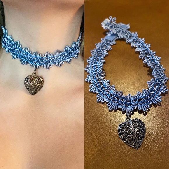 90s Baby Blue Choker with Heart Charm - Picture 2 of 8